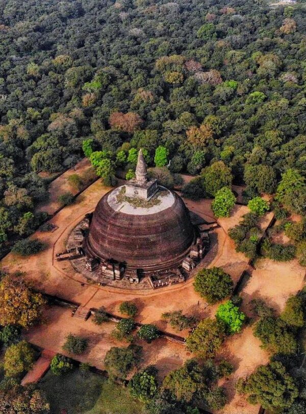 𝐏𝐨𝐥𝐨𝐧𝐧𝐚𝐫𝐮𝐰𝐚 - Sri Lanka